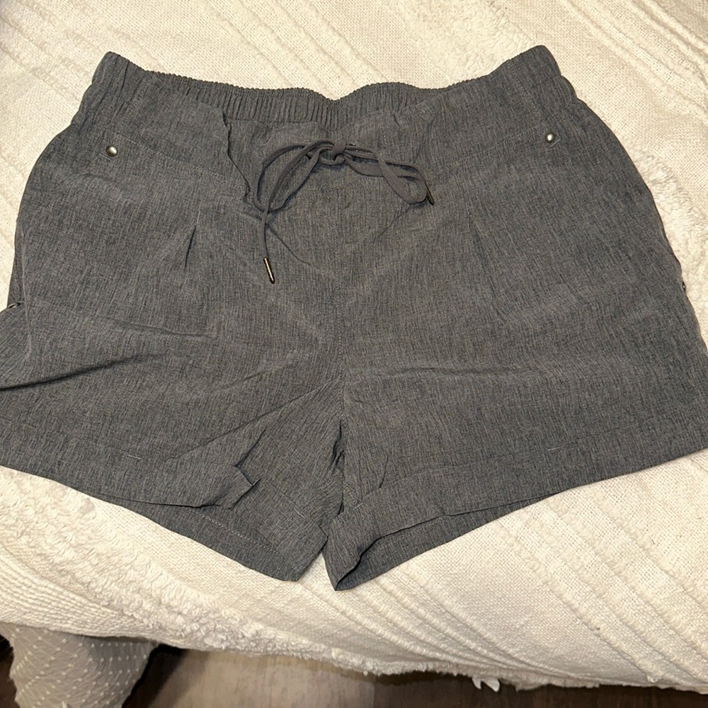 NWT Mondette outdoor project shorts